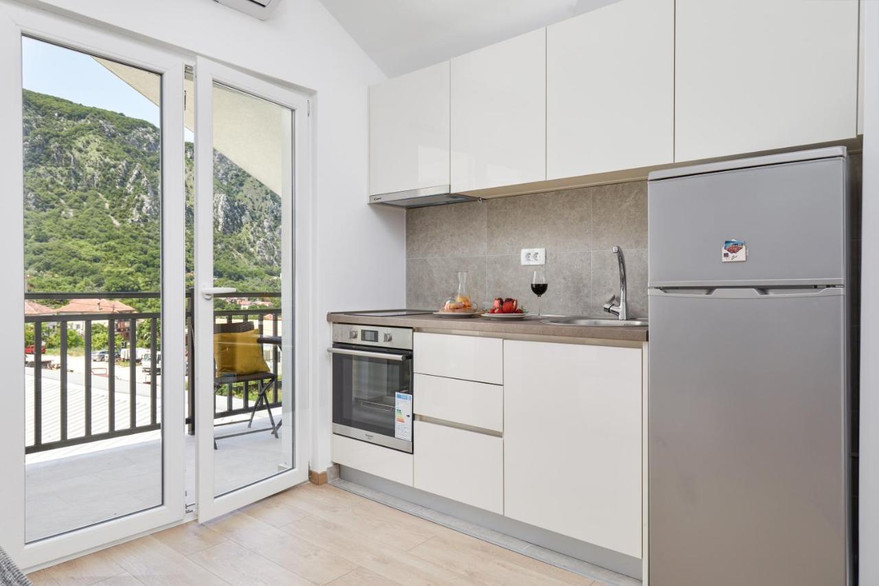 Peaceful Sunhill Apartments Kotor Luaran gambar