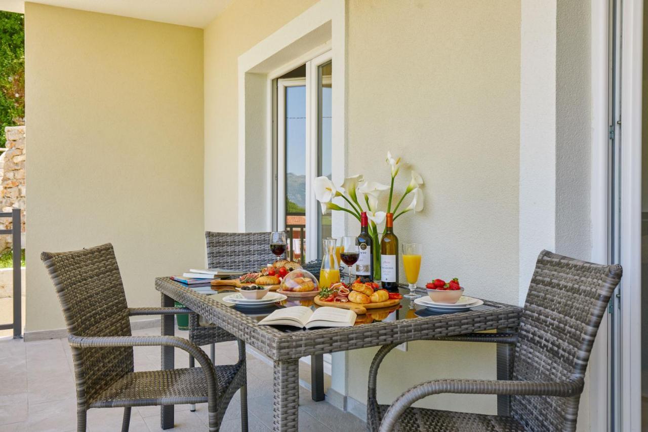 Peaceful Sunhill Apartments Kotor Luaran gambar