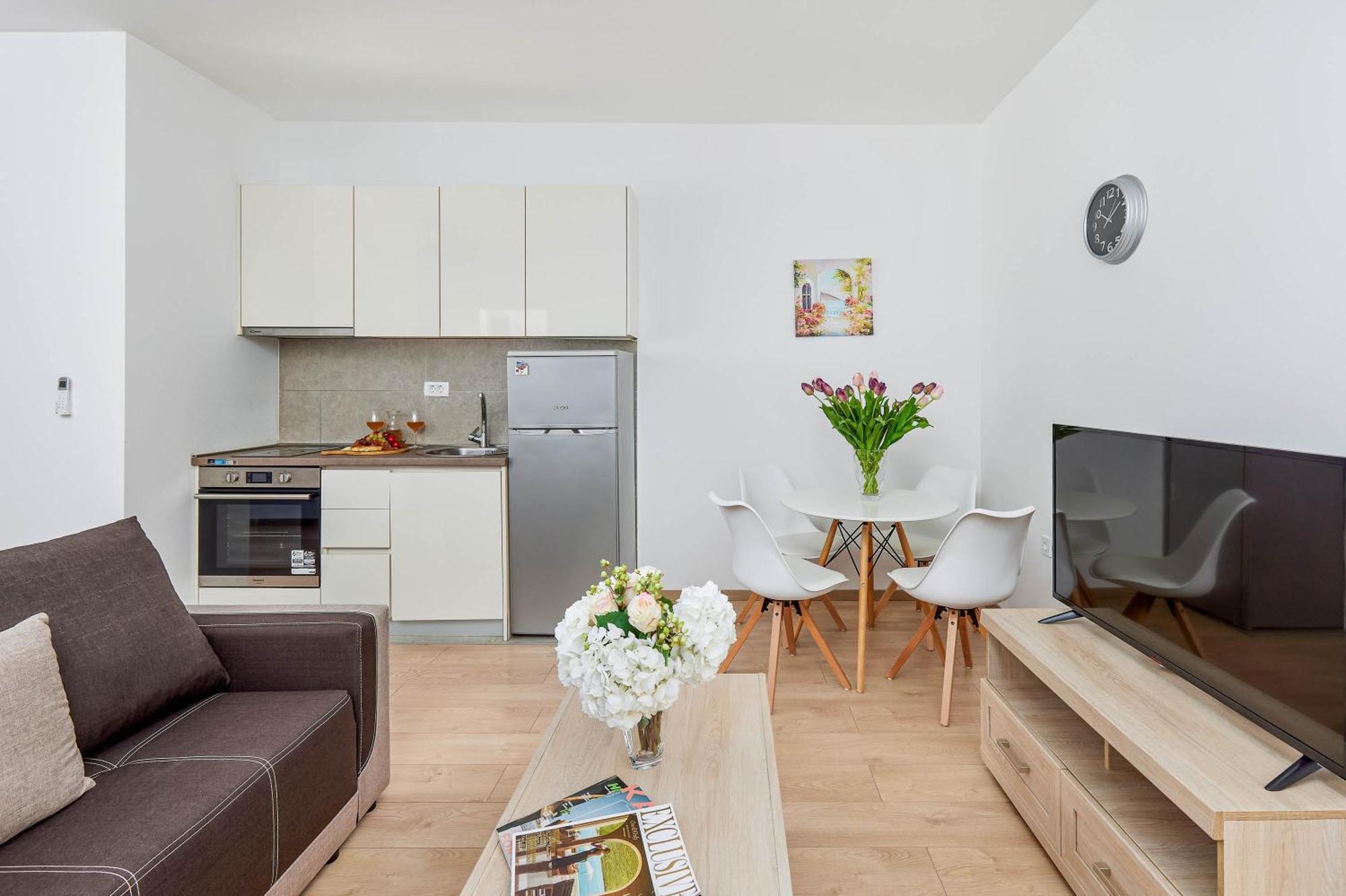 Peaceful Sunhill Apartments Kotor Luaran gambar
